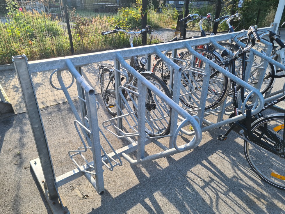 An empty bicycle rack